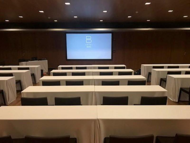 B Hotel ברזיליה מראה חיצוני תמונה A typical classroom at the University of Pennsylvania