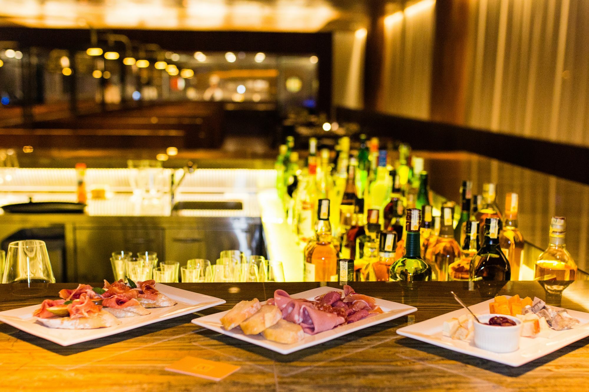 B Hotel ברזיליה מראה חיצוני תמונה A bar in a hotel